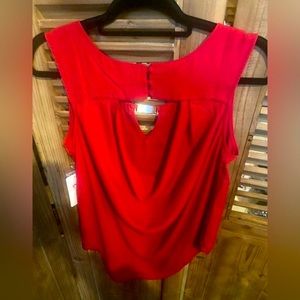 NWT E & M Red sleeveless polyester Blouse with gold cufflink jeweled V-neckline